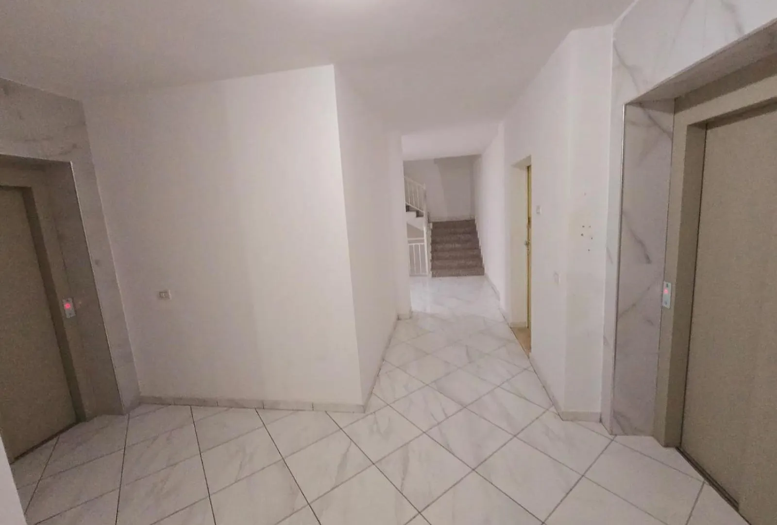 Holiday Home Durrës 0*,