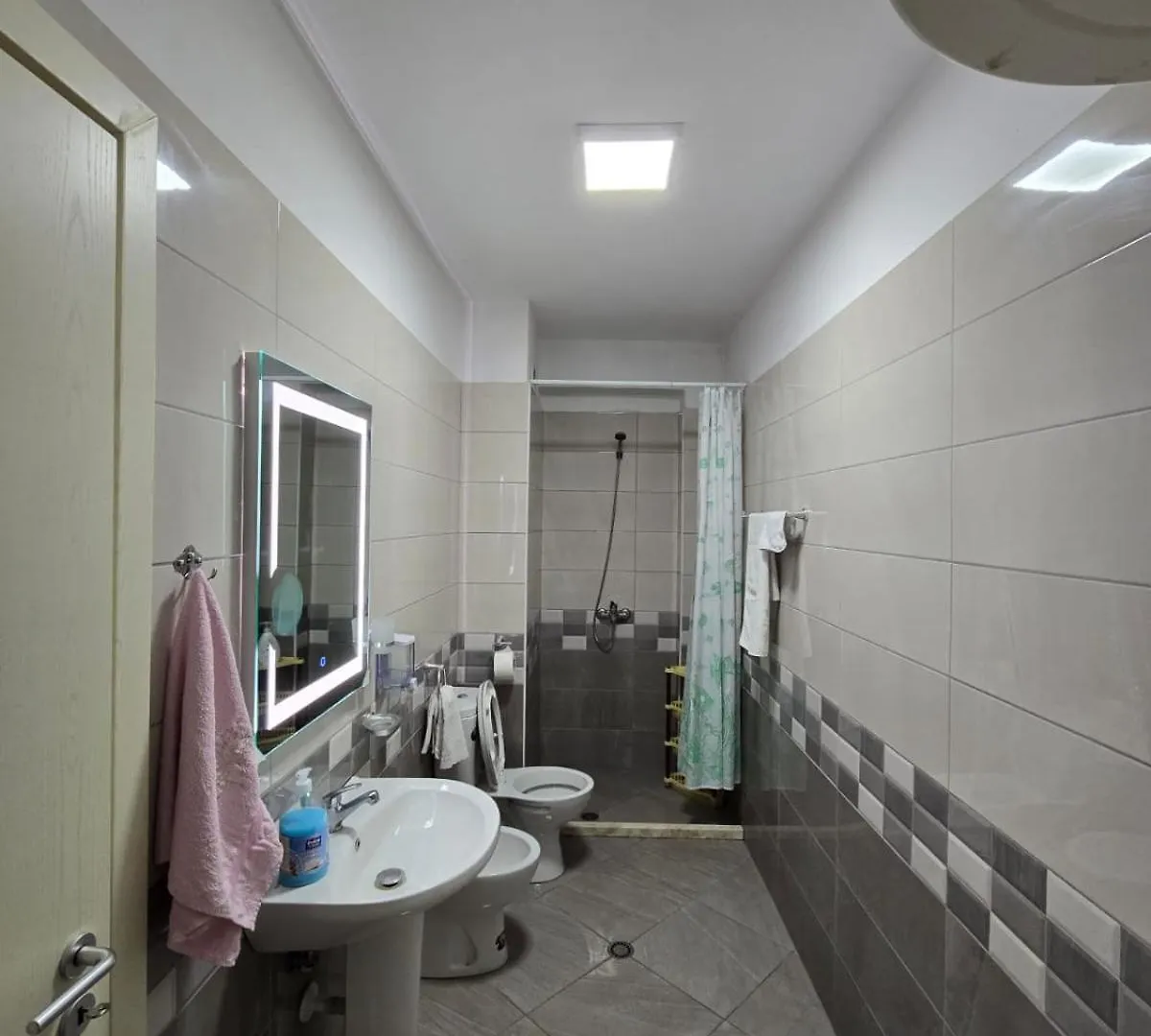Appartamento Holiday Home Durrës